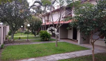 Sobrado em Condomínio / 4 Dormitórios / Capão Novo / Capão da Canoa / RS