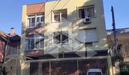 APARTAMENTO À VENDA COM 3 DORMITÓRIOS NO BAIRRO PETRÓPOLIS