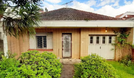 CASA À VENDA, NA RUA SÃO MATEUS, BAIRRO BOM JESUS