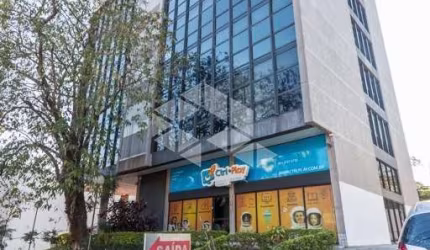 Sala comercial com 122 m² privativos, elevador, 3 vagas de garagem