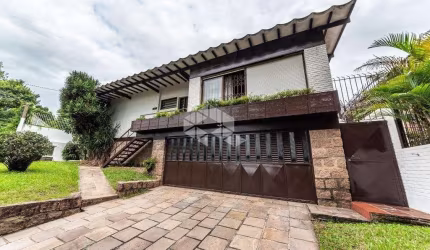 Casa/sobrado com  3 quartos na Chácara das Pedras