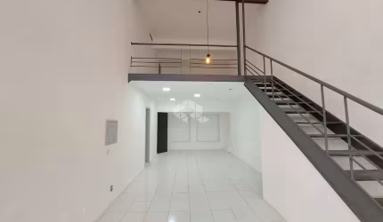 Loja comercial/rua com mezanino Moinhos de Vento com 48,76m² de privativo.