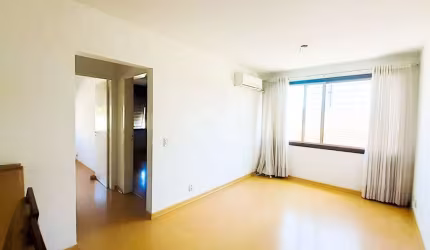 APARTAMENTO À VENDA NO BAIRRO TERESÓPOLIS, COM 2 DORMITÓRIOS E 2 BANHEIROS