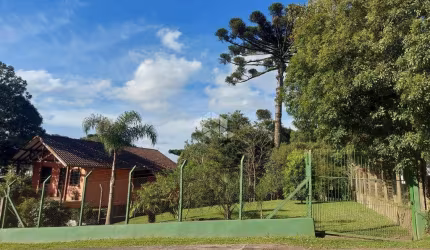 Terreno a venda com 566,05m² medindo 17,97 x 31,50 - Canela/RS