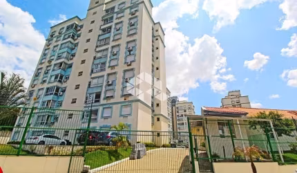 APARTAMENTO TÉRREO À VENDA COM 3 DORMITÓRIOS, SUÍTE, CHURRASQUEIRA, VAGA DE GARAGEM E INFRA, NO BAIRRO CAVALHADA