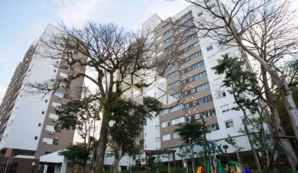 APARTAMENTO À VENDA COM 2 DORMITÓRIOS (1 SUÍTE) E VAGA DE GARAGEM, NO BAIRRO TERESÓPOLIS