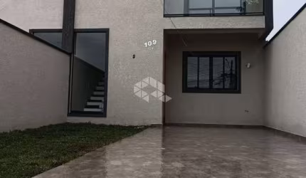 Sobrado com 3 quartos e 3 banheiros a venda por R$ 749.000,00
