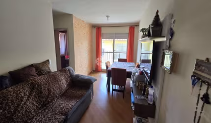 Apartamento com 2 quartos e 1 banheiro á venda no bairro Sitio Cercado, Curitiba - PR por R$ 235.000
