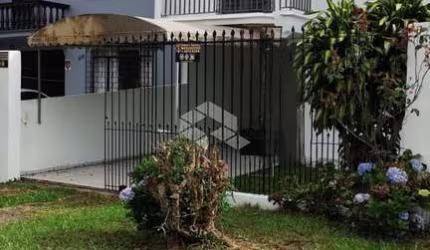 Sobrado com 3 quartos sendo 1 suite a venda no bairro Hauer, Curitiba-PR por R$ 570.000