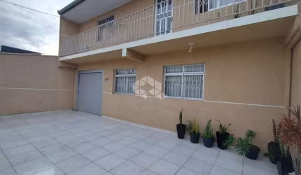 Casa Sobrado com 3 quartos, 4 vagas e 178m² para vender por R$ 963.000
