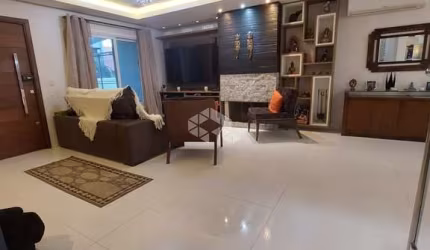 AMPLA RESIDENCIA NO LAGOS DE NOVA IPANEMA