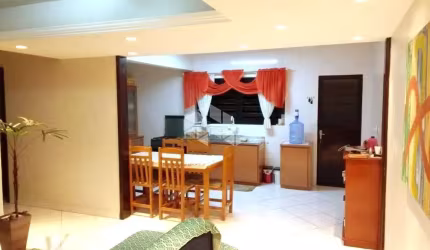 Casa semimobiliada à venda no bairro Santa Catarina, Caxias do Sul