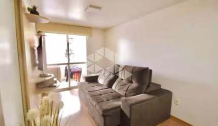 Apartamento semimobiliado com 03 dormitórios e 01 suíte à venda no bairro PioX, Caxias do Sul