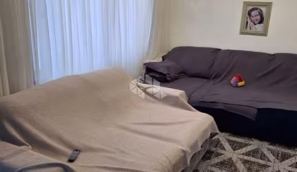 Apartamento semimobiliado  de 3 dormitórios 1 suíte com 144,4 m2 no Bairro de Lourdes e Caxias do Sul