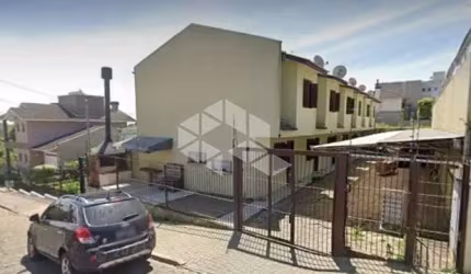 Sobrado semi mobiliado 02 dormitórios no Bairro Desvio Rizzo em Caxias do Sul
