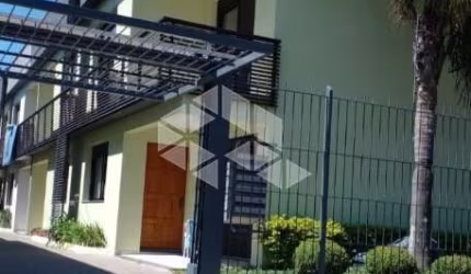 SOBRADO SEMIMOBILIADO DE 03 DORMITÓRIOS NO BAIRRO DESVIO RIZZO EM CAXIAS DO SUL/RS