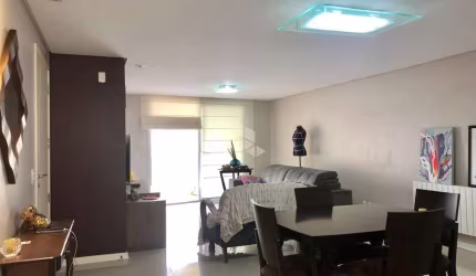 Apartamento 3 Dormitórios Semimobiliado no Bairro Exposição em Caxias do Sul