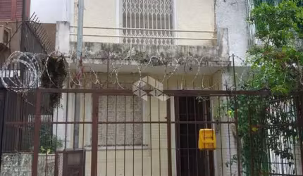 Casa com 3 Quartos e 1 banheiro Azenha em Porto Alegre