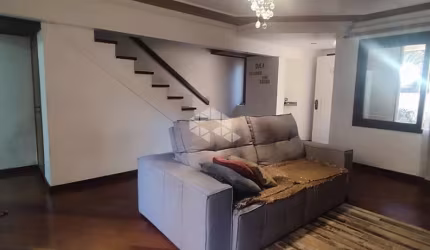 casa com tres dormitórios no bairro chácara das pedras.