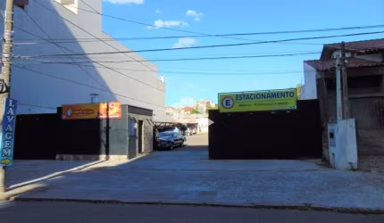 são dois   terrenos integrados  com 22 m de testada 1034 m² próximo José de Alencar