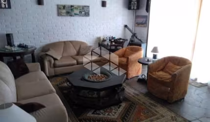 Casa 4 quartos no bairro Vila Assunção, com 2 andares.