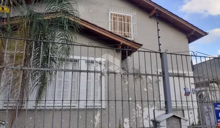 Casa comercial com 284m² no bairro Menino Deus.