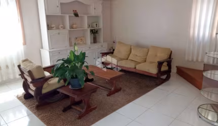 Casa em condomínio