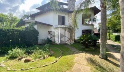 Casa / Sobrado 5 dormitórios 2 suítes 4 vagas em Ivoti - RS