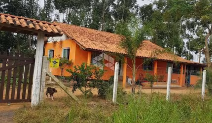 Á venda Sitio com casa, área total de 1.156 m2, 3 dormitórios, Zona Rural,Aguas Claras , Viamão.