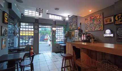 Casa  comercial a venda  na Duque de Caxias no  Centro Histórico em Porto Alegre