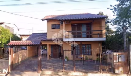 Casa 3 dormitórios 1 suite 202m² para venda no Bairro Rubem Berta Porto Alegre