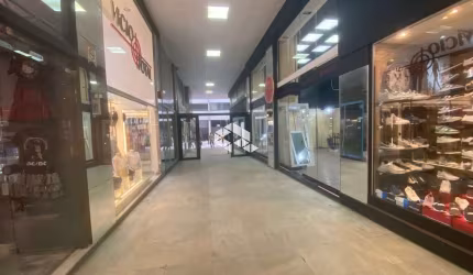 Conjunto Comercial  para venda no Galeria Malcon com 42,53 m² de área privativa no bairro Centro Histórico em Porto Alegre/RS.