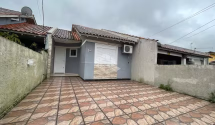Casa 02 dormitórios no bairro Vera Cruz