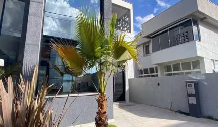 Casa sobrado com 03 dormitórios no Condomínio Primavera em Gravataí