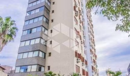 Apartamento 03 dormitórios e 2 vagas cobertas.