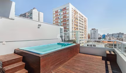 Cobertura 147m²  com 2 dormitórios 1 vaga no Bom Fim