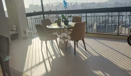 Apartamento de andar alto com 3 suítes no coração do bairro Bela Vista!