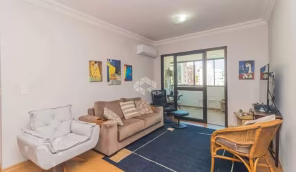 Apartamento com 2 quartos e 85m² à venda