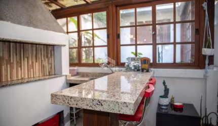 Seu novo lar no Mont Serrat: Apartamento garden com piscina.