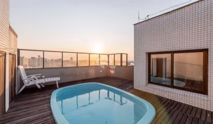Cobertura com 210m² e 2 dormitórios no Moinhos de Vento
