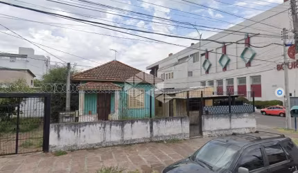Terreno de 341m² no Jardim Botânico, Ideal para Incorporadoras em frente ao bourbon Ipiranga.