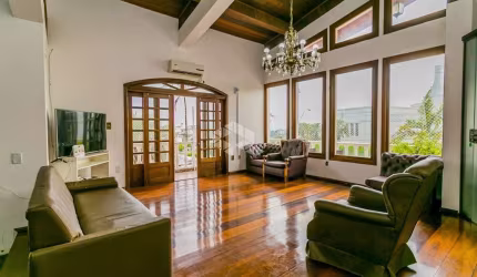 Excelente casa com 4 quartos a venda na Vila Jardim