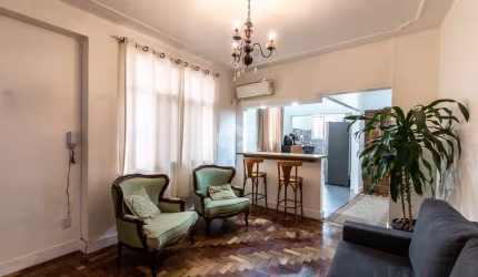 APARTAMENTO DE 2 DORMITÓRIOS COM SACADA NO BAIRRO FLORESTA
