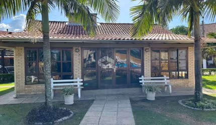 CASA 3 DORMITÓRIOS COM SUÍTE E 1 VAGA - HÍPICA
