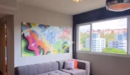 Apartamento à venda com 2 quartos/dormitórios, 2 vagas /box no bairro Teresópolis em Porto Alegre/RS