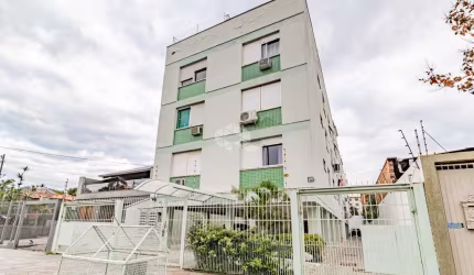 Apartamento 2 Dormitórios, 1 vaga coberta no Bairro Teresópolis