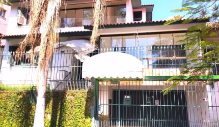 Casa a venda com 03 dormitórios Bairro Jardim Lindóia