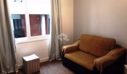 Apartamento a venda com 02 quartos mobiliado  no Bairro Floresta