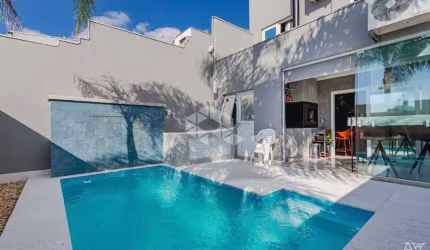 Casa à venda com 3 quartos, 134m² no São Luis, Canoas.