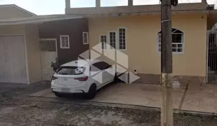 Casa e 18 kitnets em Barreiros-SJ